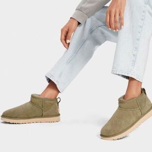 UGG ultra minis Olive